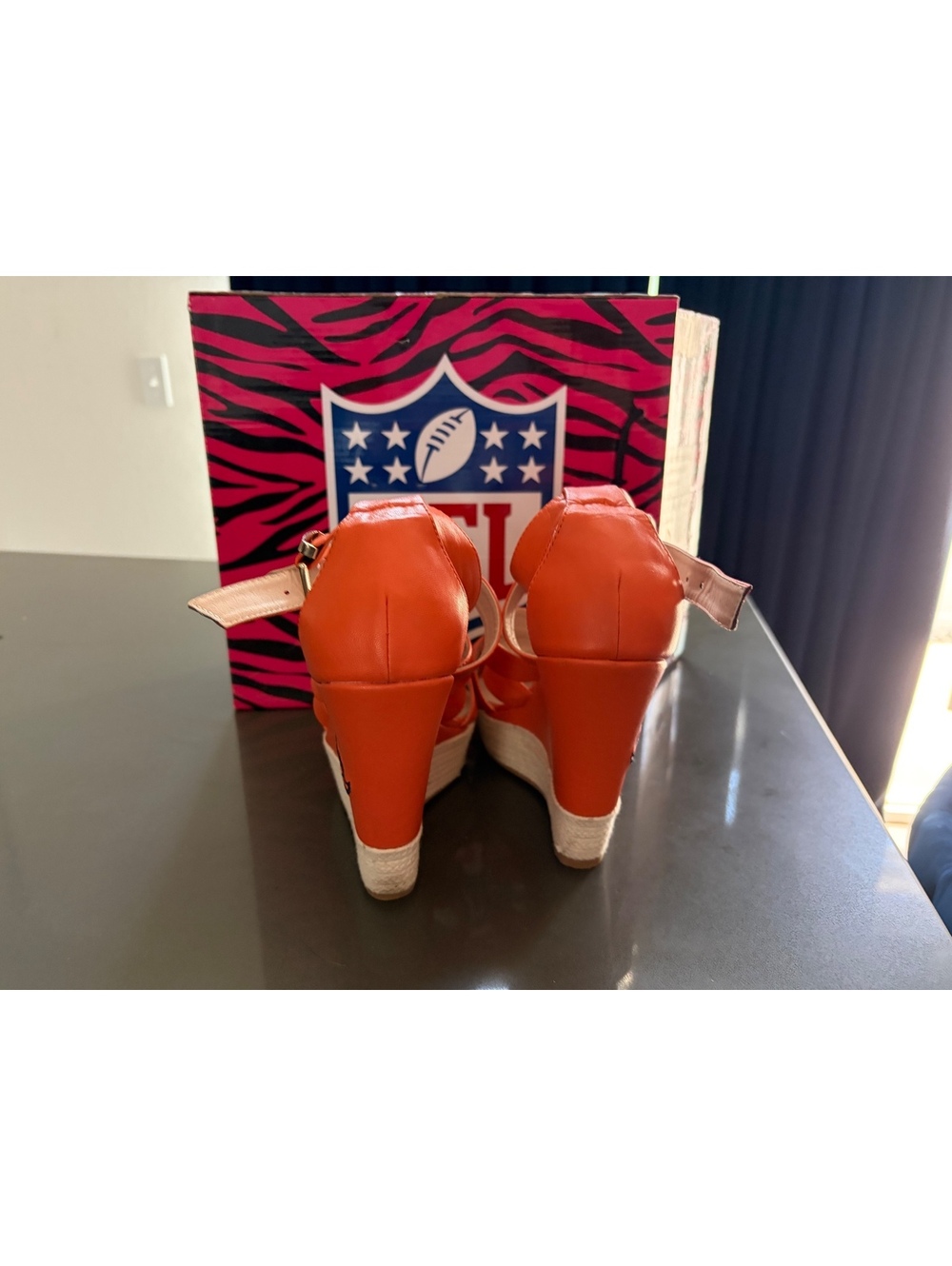 Denver Broncos Orange Colored Wedge Espadrille Sandals Size 7.5 - Picture 4 of 8